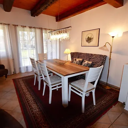 Ferienwohnung 6 Im Gutshaus Losentitz Apartament Garz (Rugen)