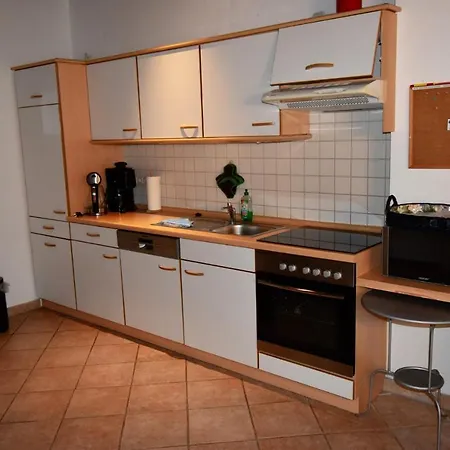Apartament Ferienwohnung 6 Im Gutshaus Losentitz Garz (Rugen)